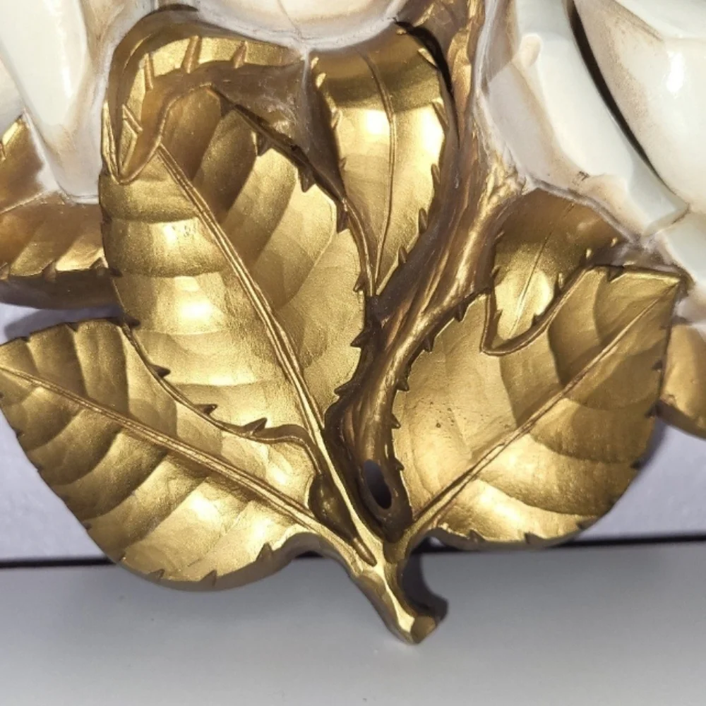 70s Capode Wall Pocket Gold Leaves  Embossed Flowers Firm$ - Picture 9 of 10